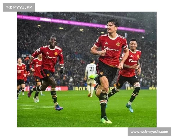 曼联定位球战术：阿姆帕杜复出强化防线，角球成得分利器